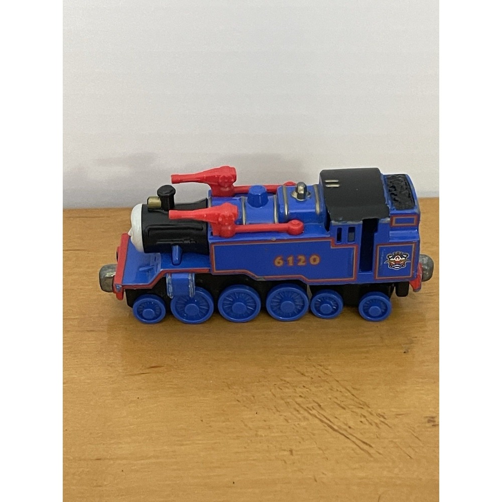 Thomas & Friends Diecast Take & Play Train Tank Engine Belle Not Talking Version - Picture 5 of 10